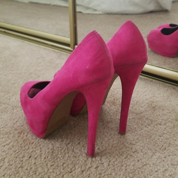 Shoes! - Picture 2 of 3